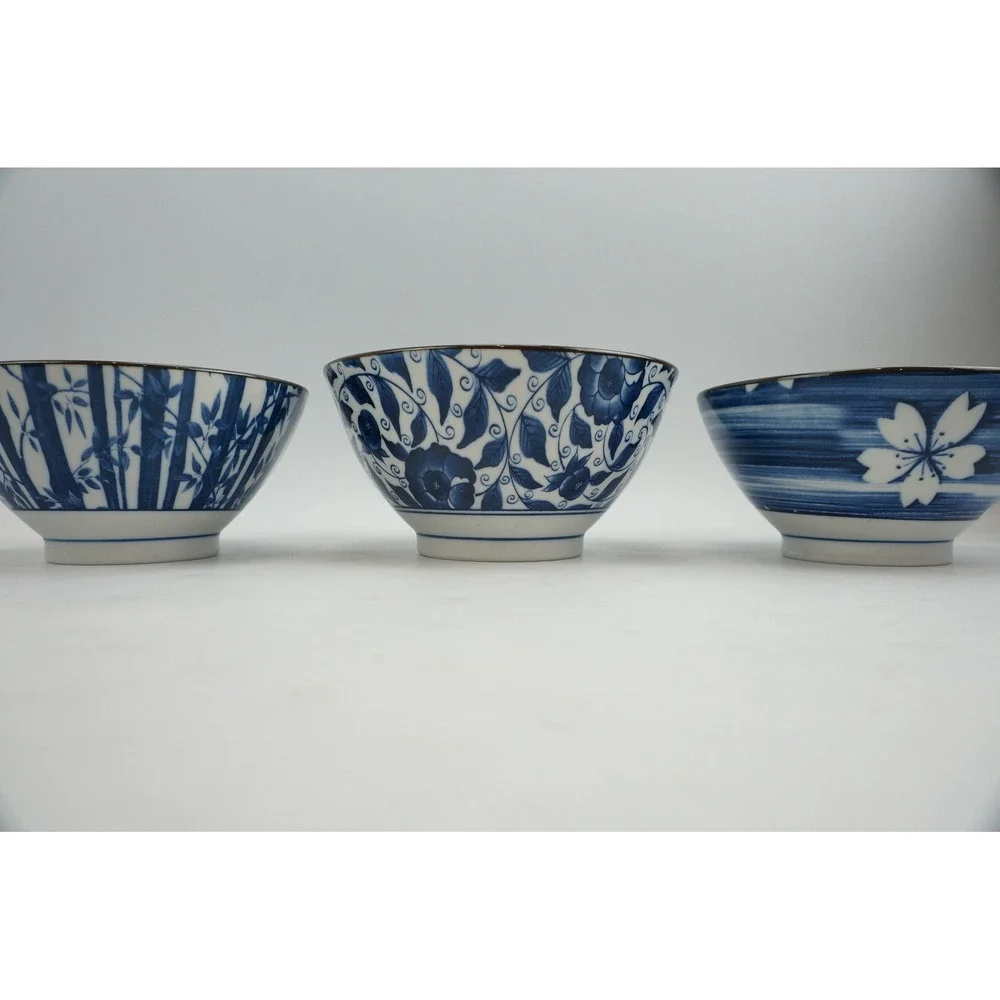 Seidou Japanese Ceramic Bowls Set of 3 Blue White Floral Bamboo Excellent